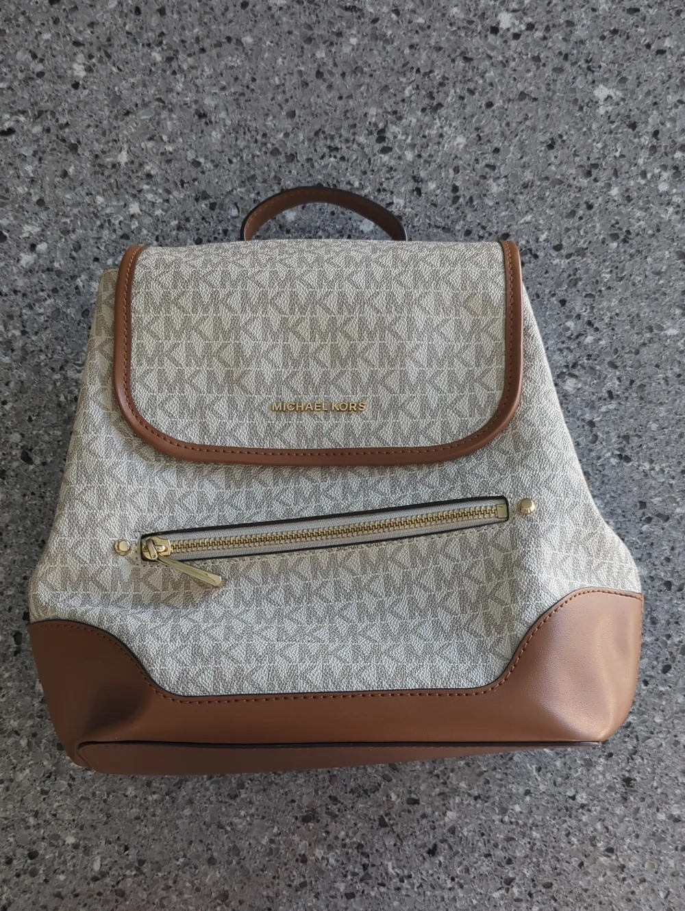 Michael Kors Harrison Medium Logo Backpack In Vanilla/Acorn